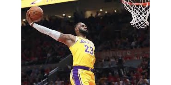 James renovó una vez más su récord All-Star James renovó una vez más su récord All-Star
